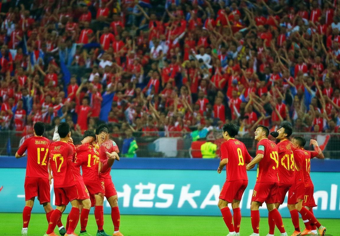 2017国足世界杯预选赛对抗韩国：精神拼搏与挑战回顾