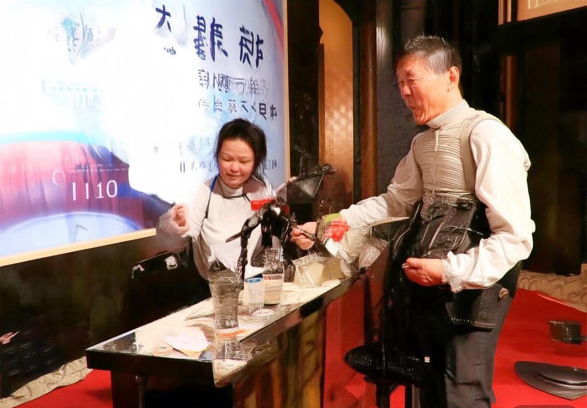 安托万·格列兹曼：足球巨星的成长之路与传奇故事